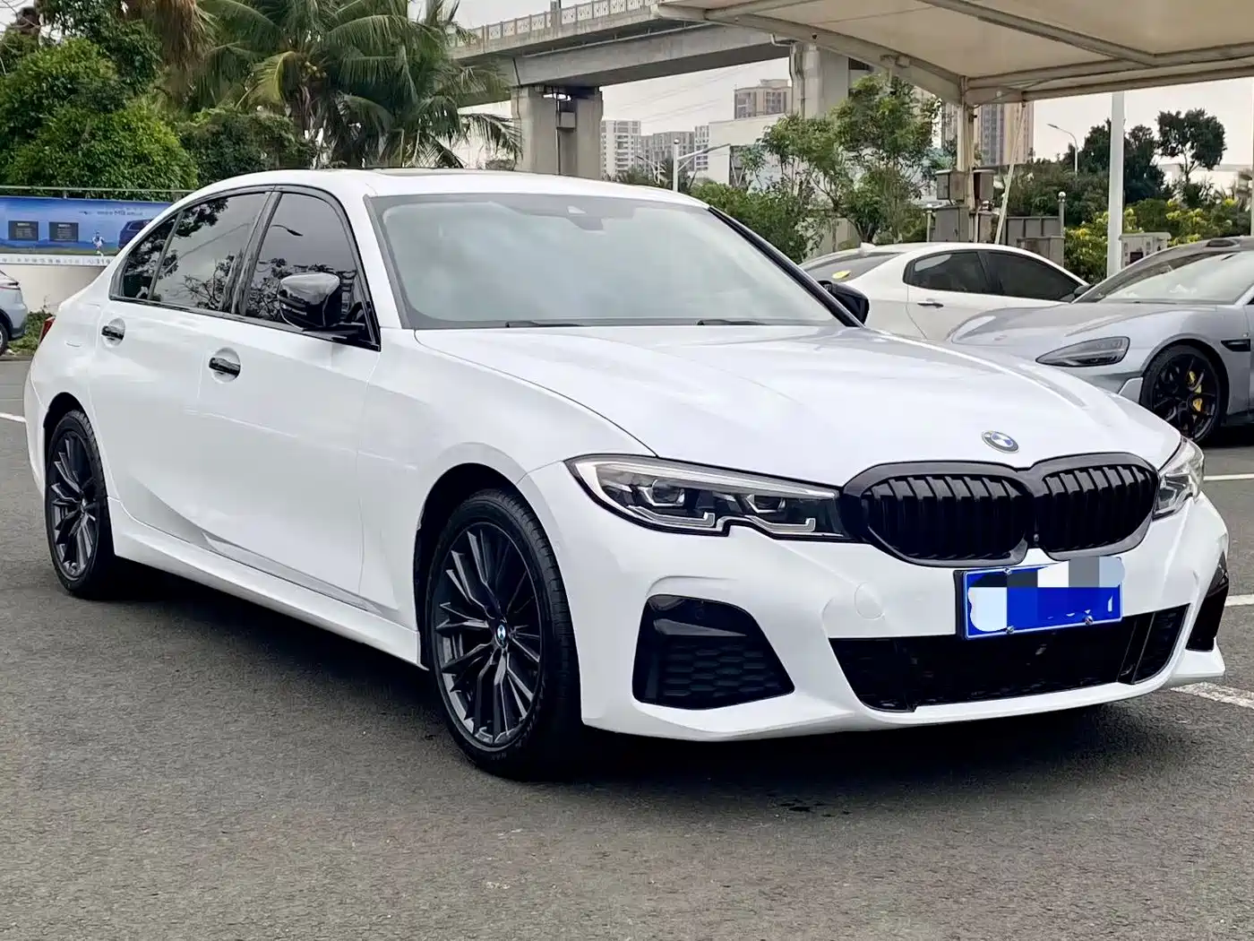 BMW 3 Series 2021 325Li M Sport Night Edition фото 3
