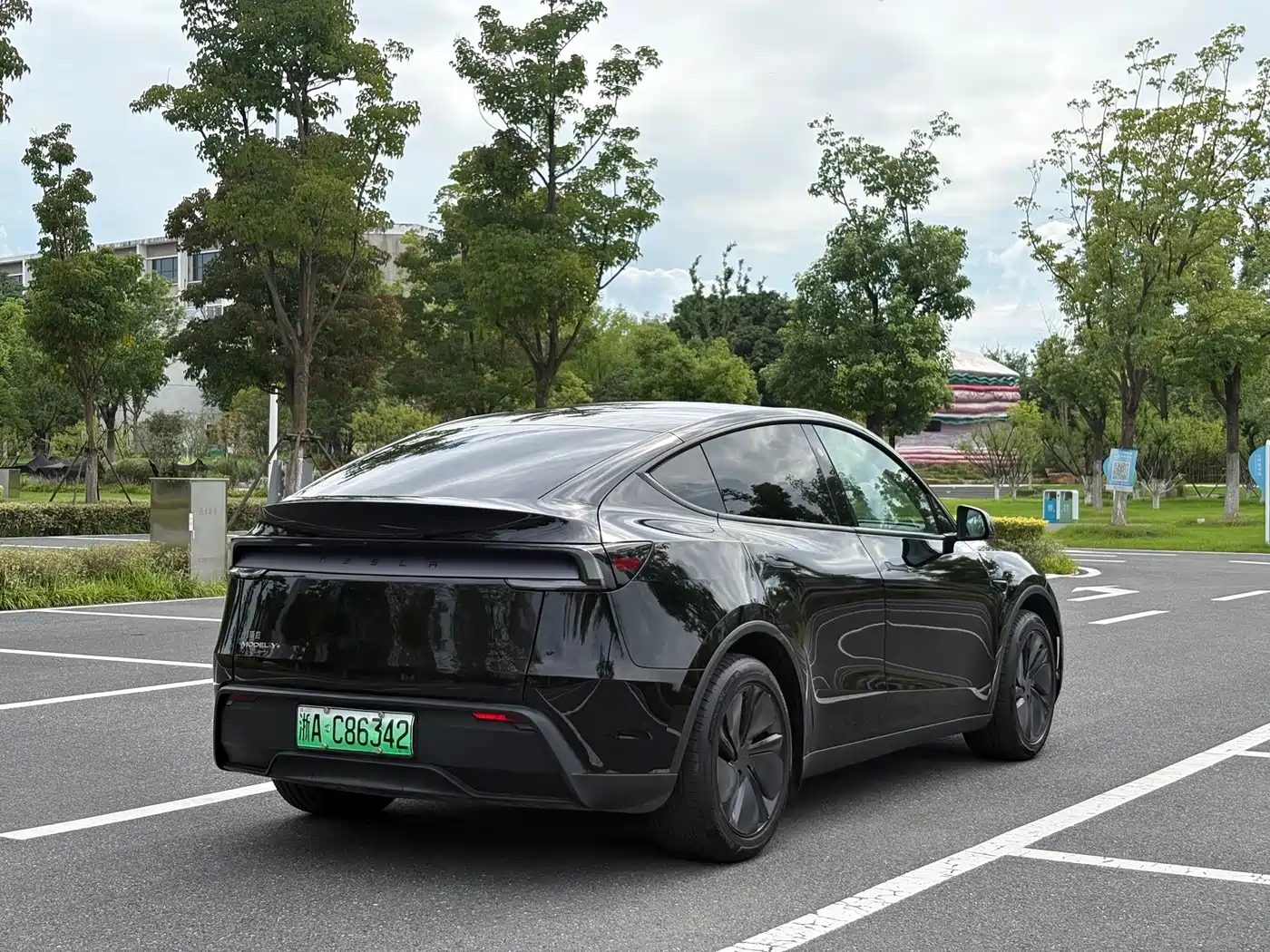 Tesla Model Y 2026 2026 Long Range Rear-Wheel Drive