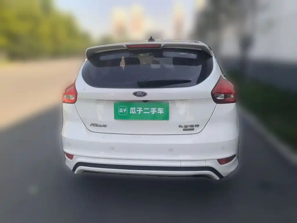 Фото 5 - Ford Focus