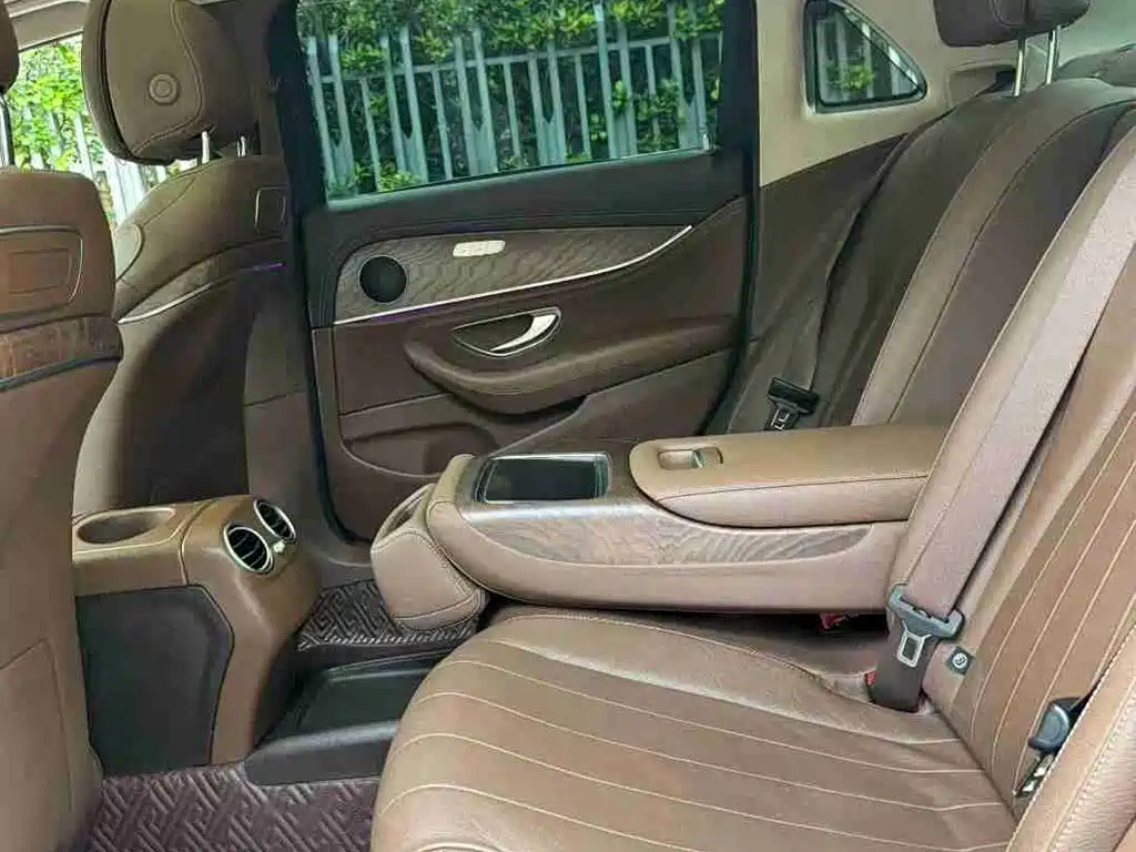 Mercedes-Benz E-Class 2017 Model E 320 L 4MATIC фото 10
