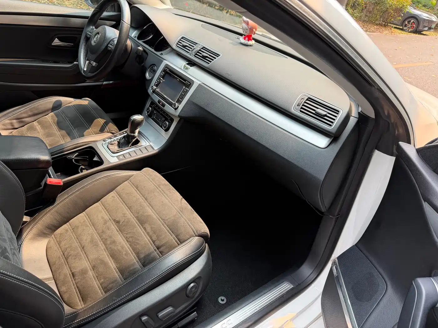 Volkswagen FAW-Volkswagen CC 2012 1.8TSI Premium фото 8