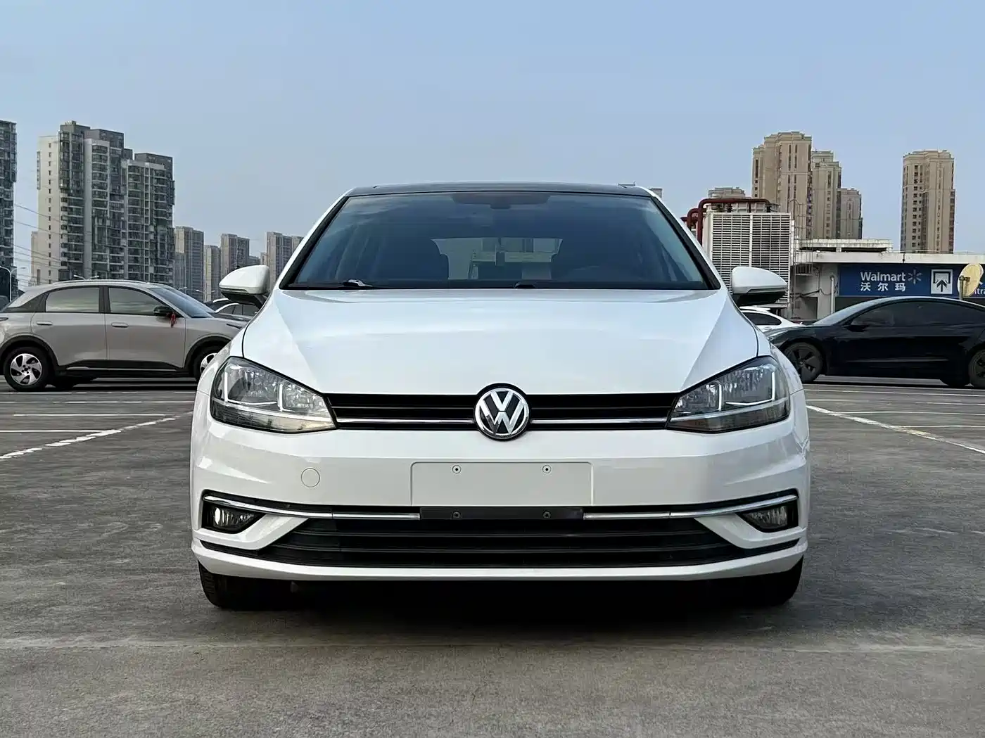 Фото 2 - Volkswagen Golf