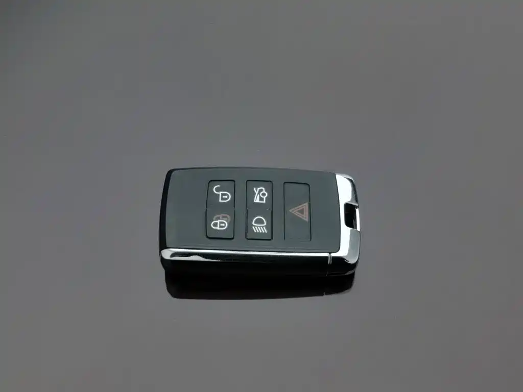 Jaguar XEL, миниатюра 19