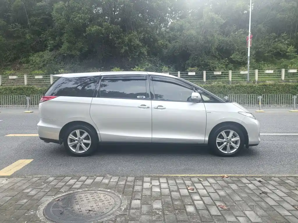 Toyota Previa 2012 2012 2.4L 7-Seater Luxury Edition