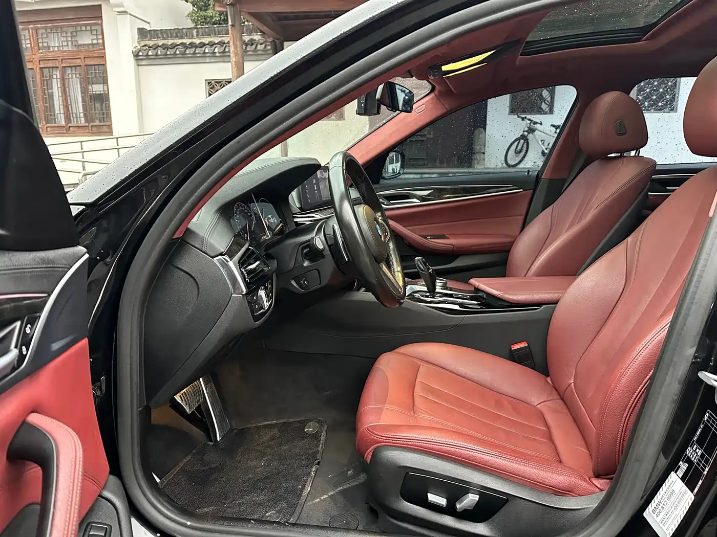 BMW 5 Series 2019 530Li Leading M Sport Package фото 8