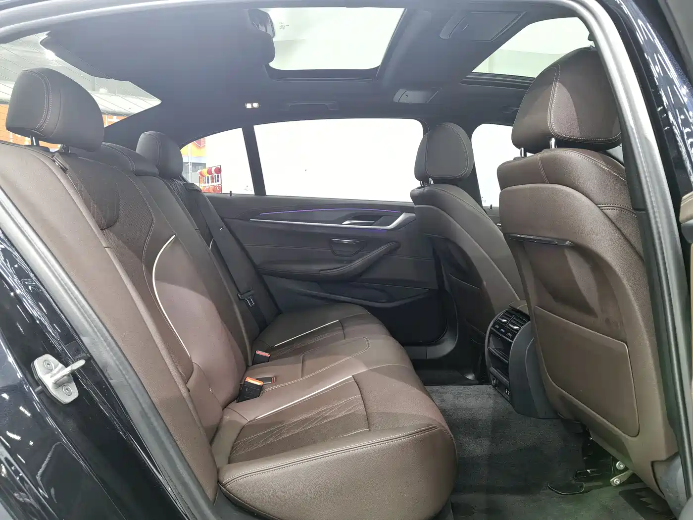 BMW 5 Series 2022 530Li Leading M Sport Package фото 15
