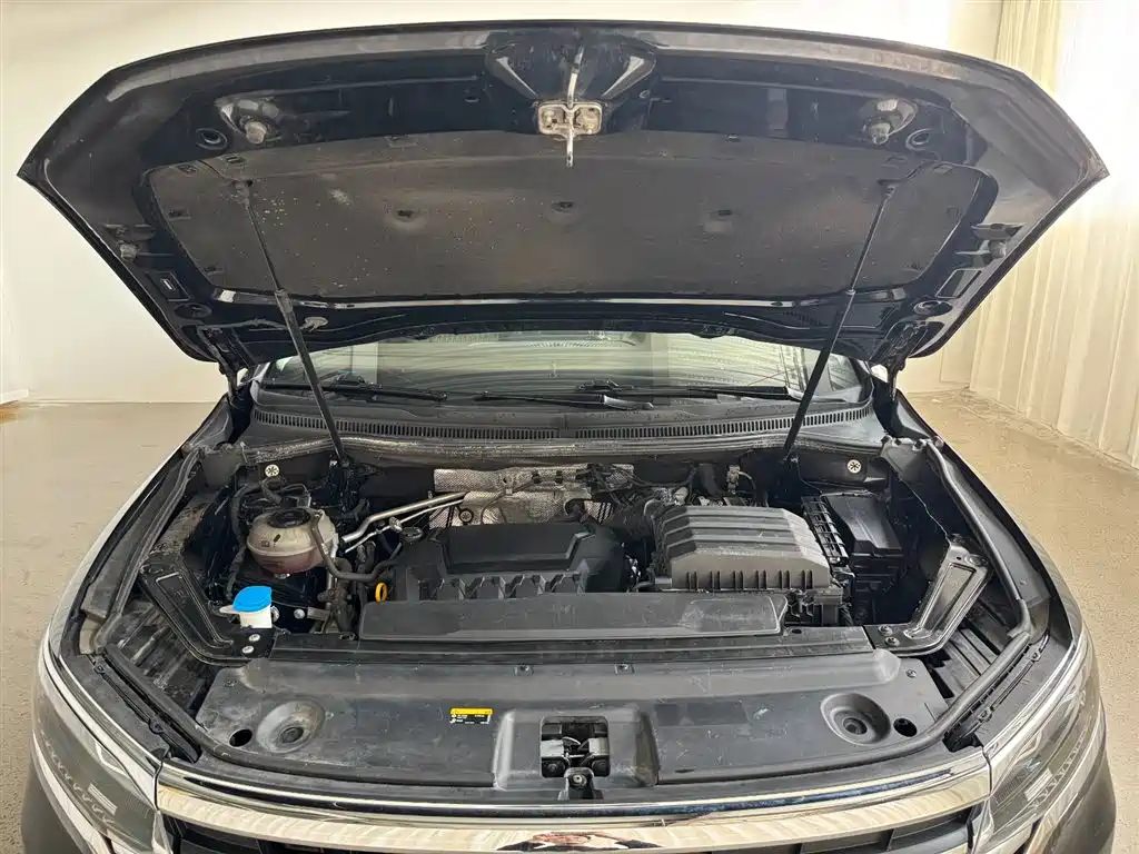Volkswagen Viloran 2023 Facelift 330TSI Business Edition фото 15
