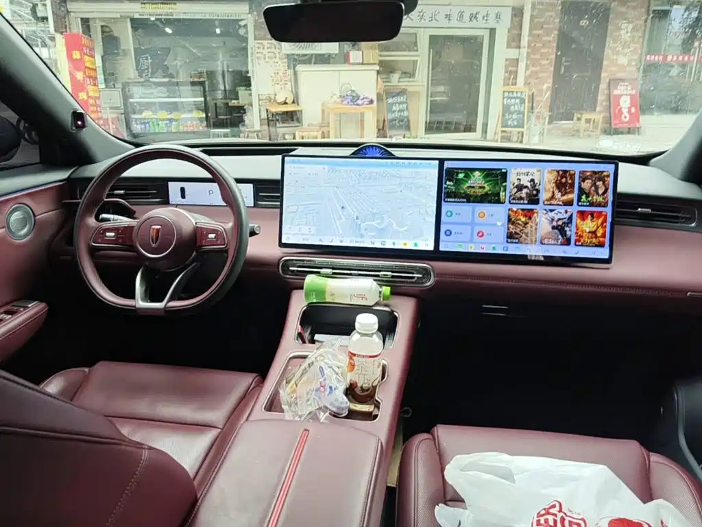 Hongqi HS6 PHEV 2025 2026 Model 220 Intelligent Hybrid Edition