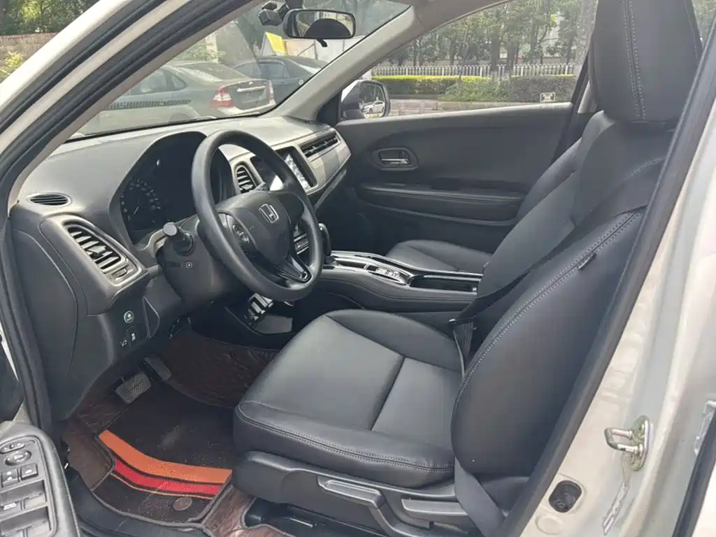 Photo 9 - Honda Vezel