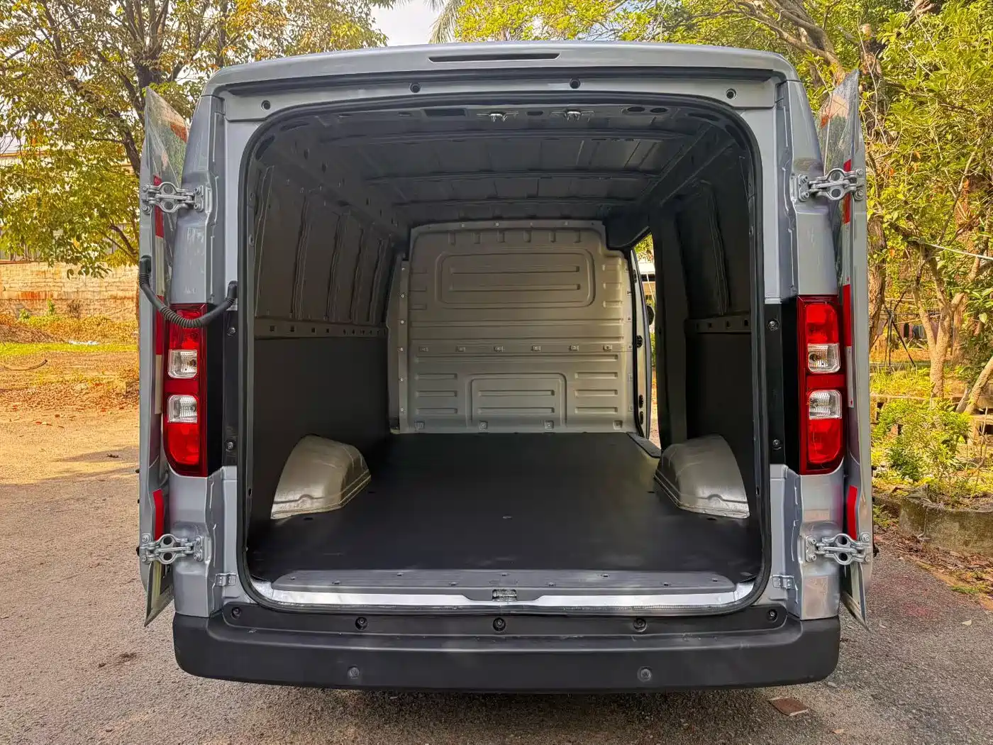 Фото 8 - Wuling Motors Wuling Yangguang