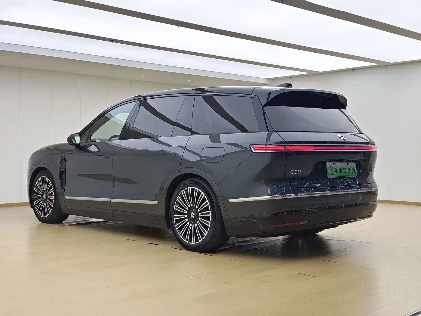 NIO ES8 2025 2025 Base Model 7-Seater