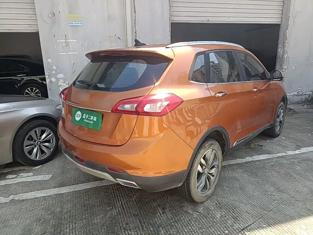 BAIC Senova X65 2016 2015 2.0T Automatic Elite