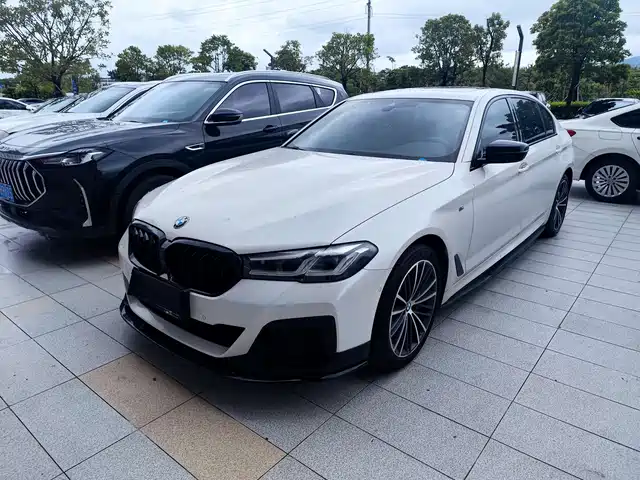 BMW 5 Series 2021