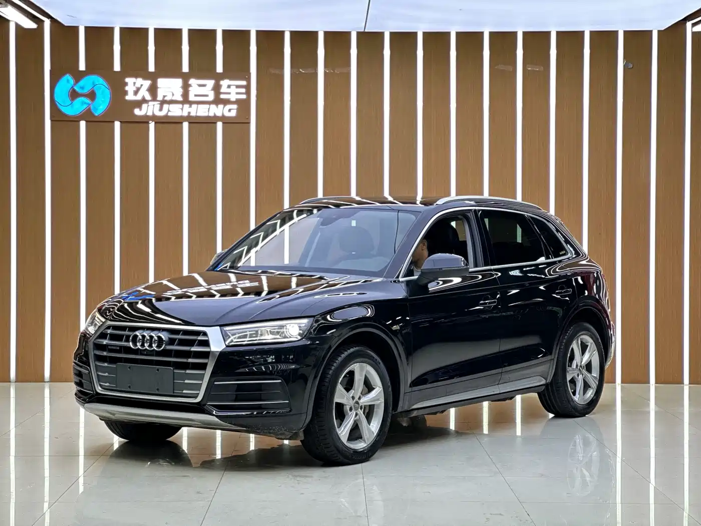 Audi Q5L 2018 2018 40 TFSI Prestige Progressive (China V)