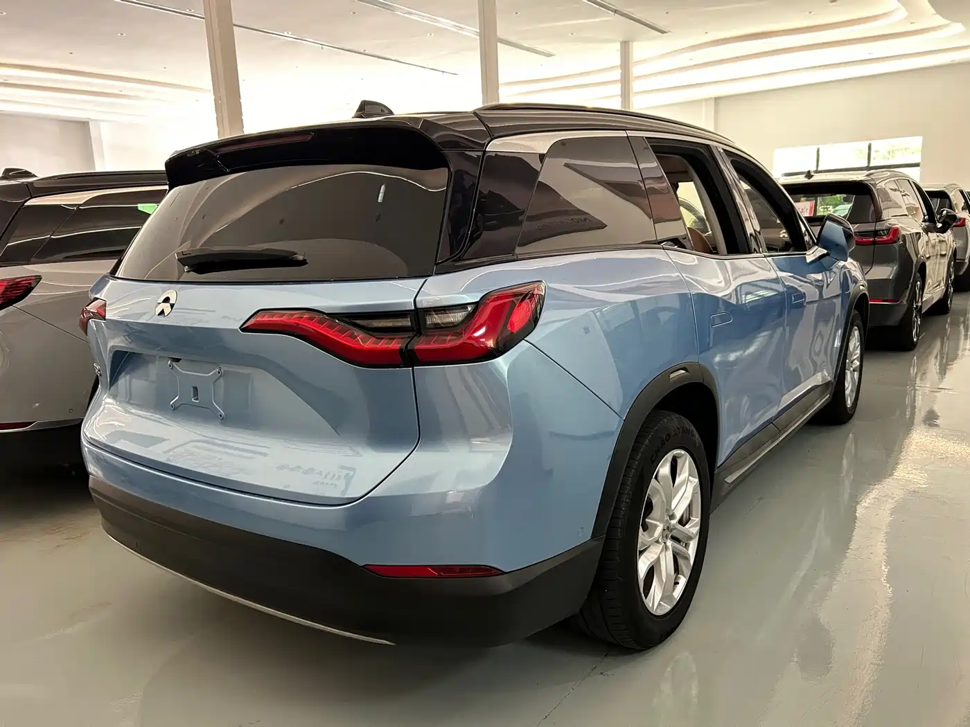 NIO ES8 2018 2018 355KM Base Model 7-Seater Version