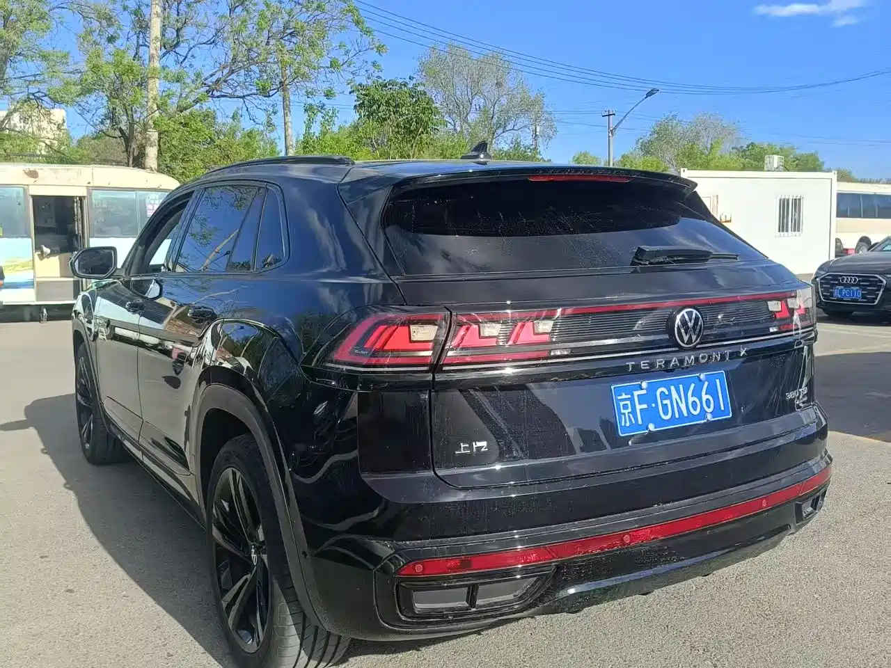 Volkswagen Teramont 2024 Touareg X 380TSI 4WD Dragon Auspicious Edition фото 4