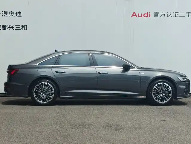 Audi A6L New Energy 2022 55 TFSI e quattro — фото 3
