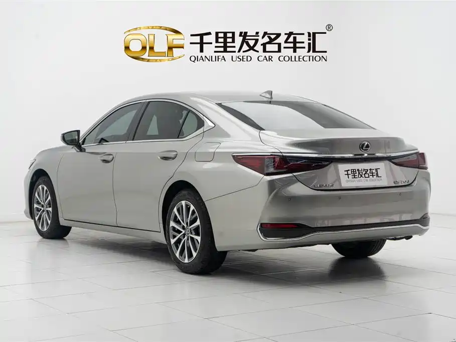 Lexus ES 2022 200 Excellence Edition фото 6