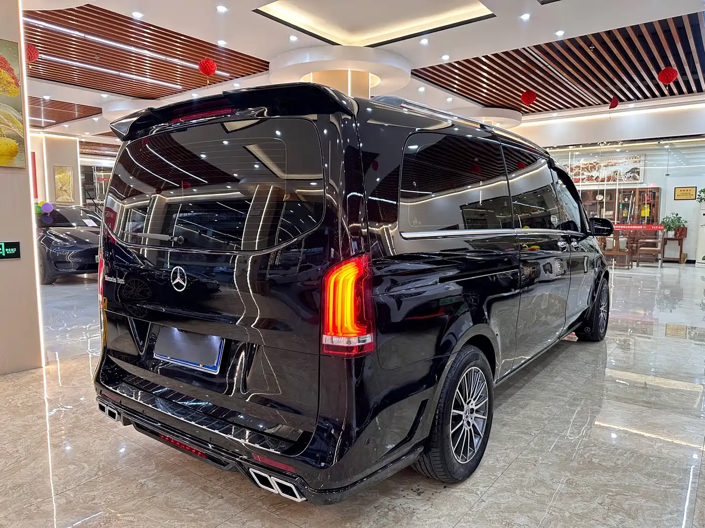 Mercedes-Benz Vito 2018 2.0T Business Edition China VI фото 4