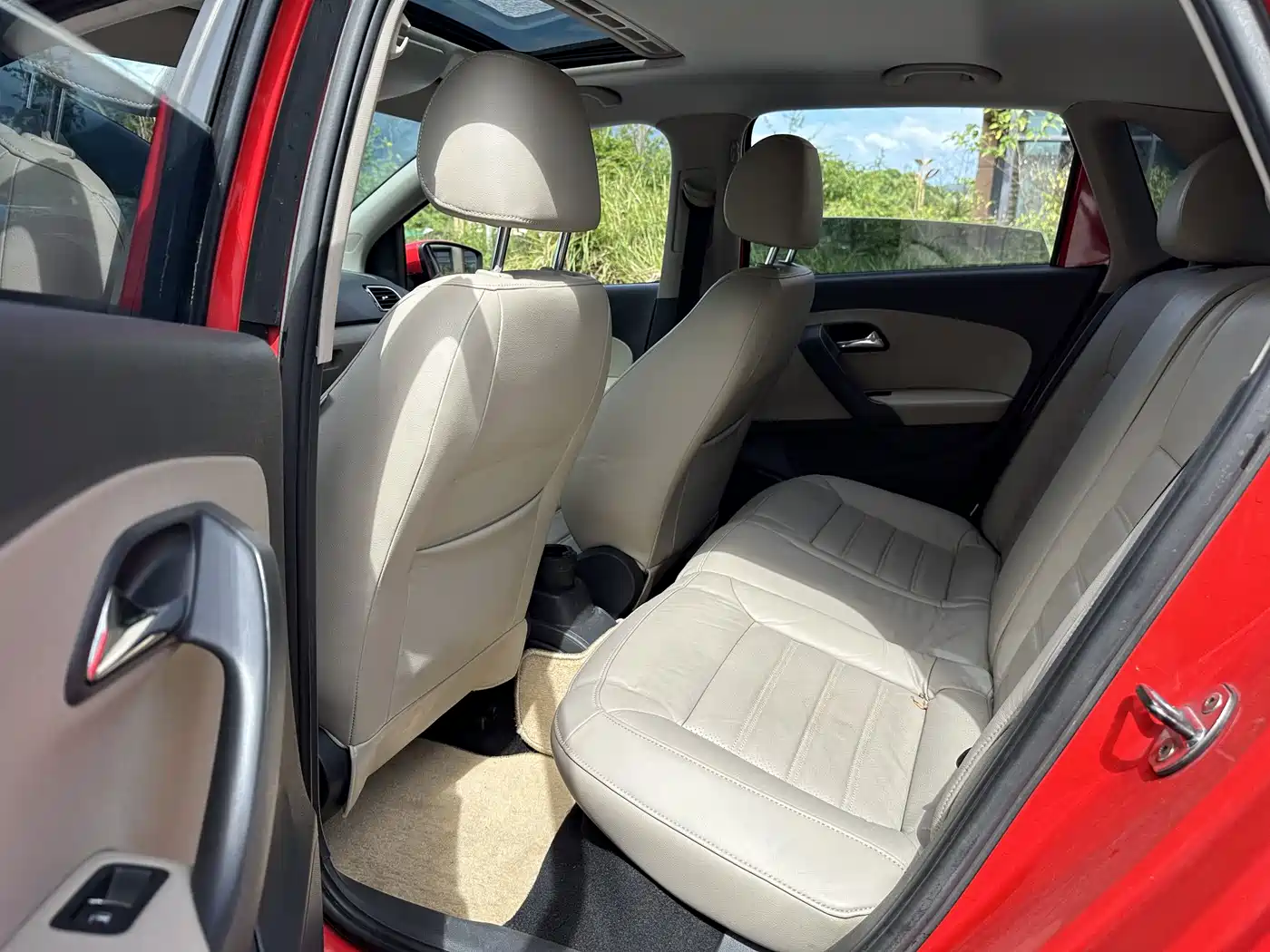 Volkswagen Polo 2010 2011 1.4L Automatic Cool Edition