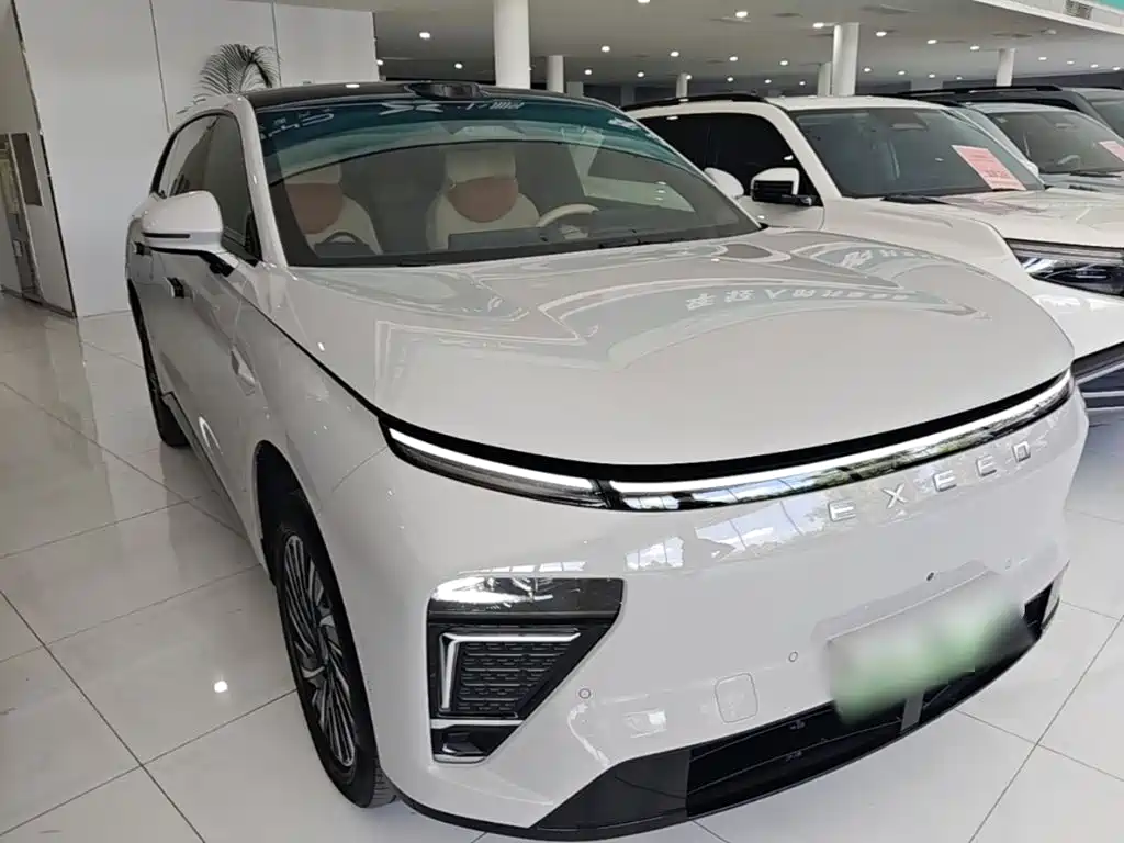 Exeed Exlantix ET 2025 2024 Extended Range 240 Ultra AWD