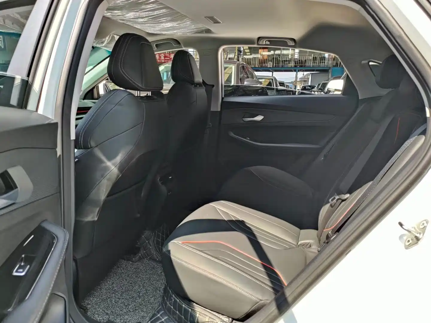 Фото 6 - Geely Binrui