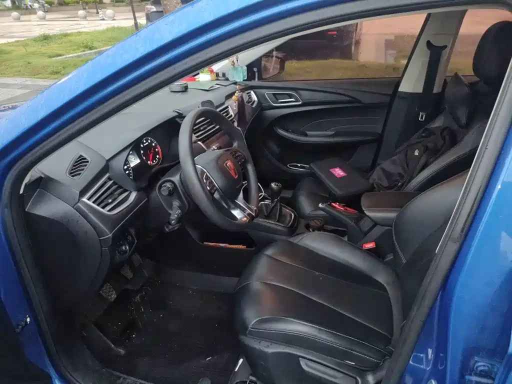 Roewe i5 2019 2019 1.5L Manual 4G Langhao Edition