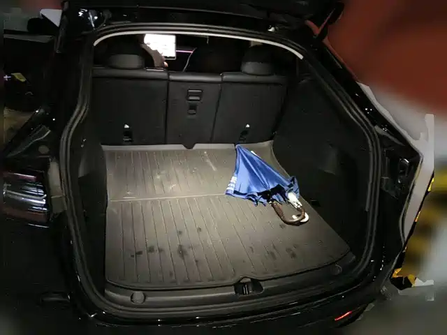 Tesla Model Y 2022 Facelift Rear-Wheel Drive Version — фото 5