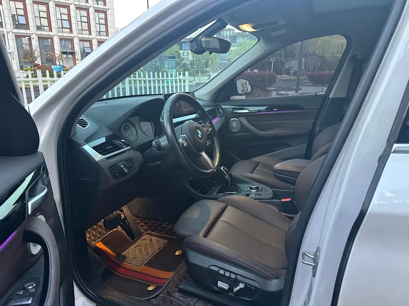 BMW X1 2022 sDrive25Li Leading фото 11