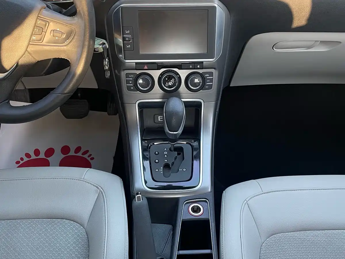 Citroën C4 C-Quatre 2017 2016 1.2THP Automatic Luxury