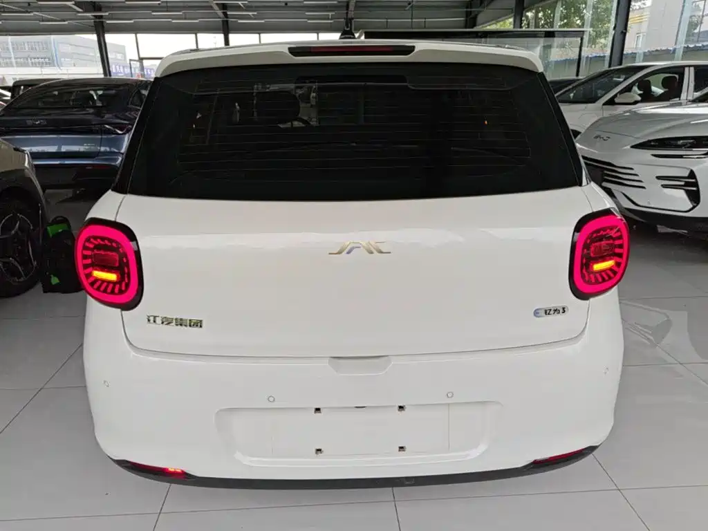 JAC Yiwei Yiwei 3 2024 2024 Beloved Edition 330km Lite