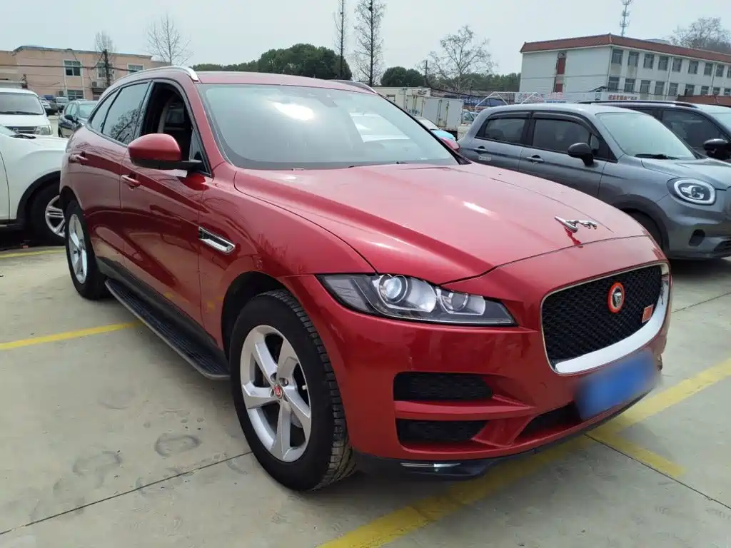 Jaguar F-PACE 2017 2016 2.0T FWD Urban Premium Edition