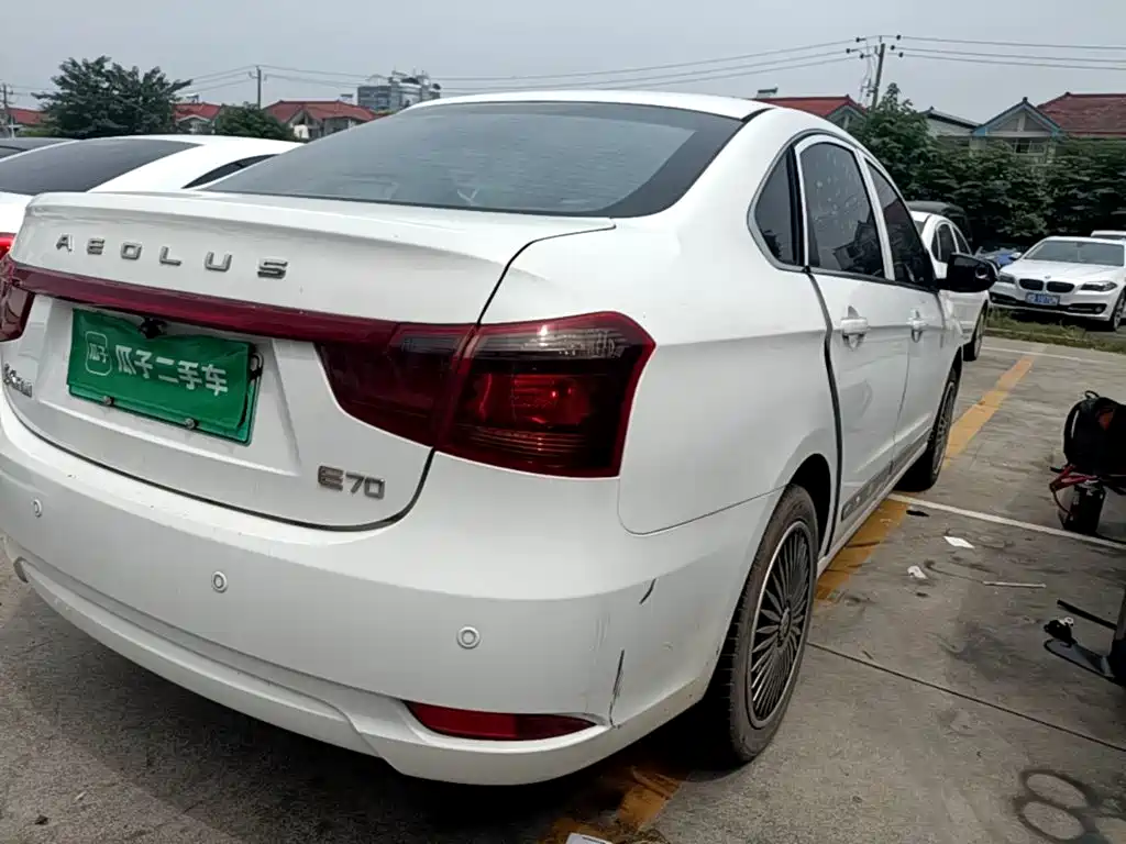 Dongfeng Aeolus Dongfeng Fengshen E70 2022 2023 500 Smart Edition (LFP 48.6kWh 110kW)