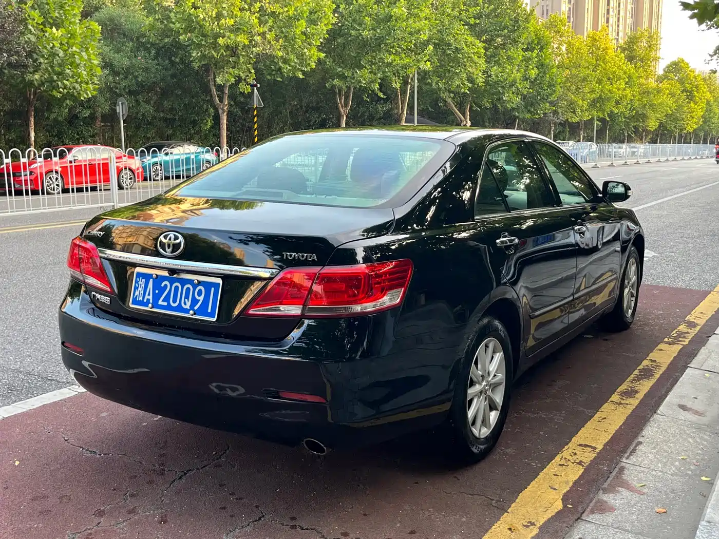 Фото 6 - Toyota Camry