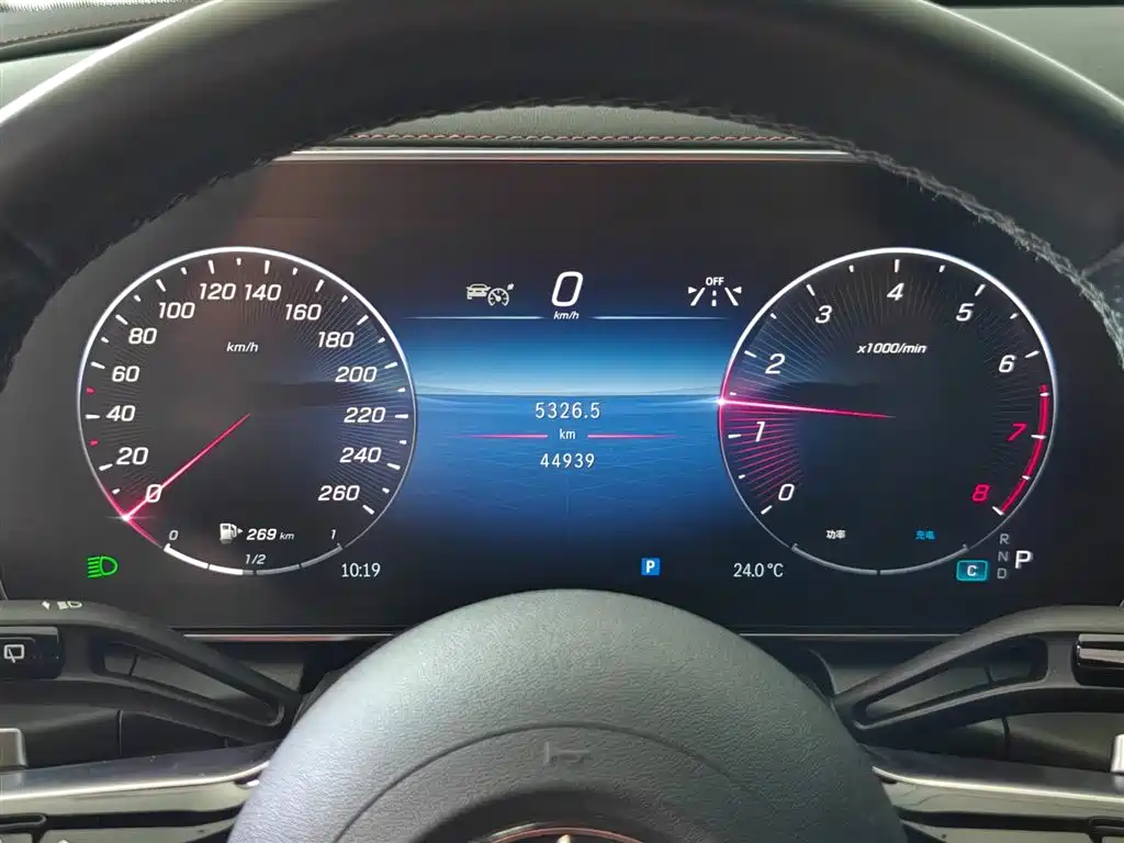 Фото 8 - Mercedes-Benz GLC