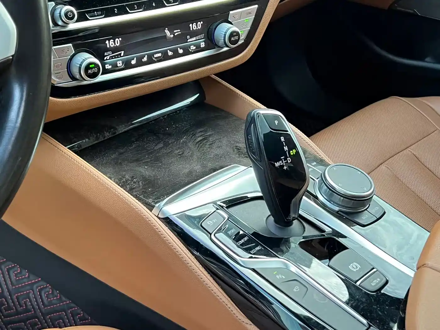 Photo 11 - BMW 5 Series