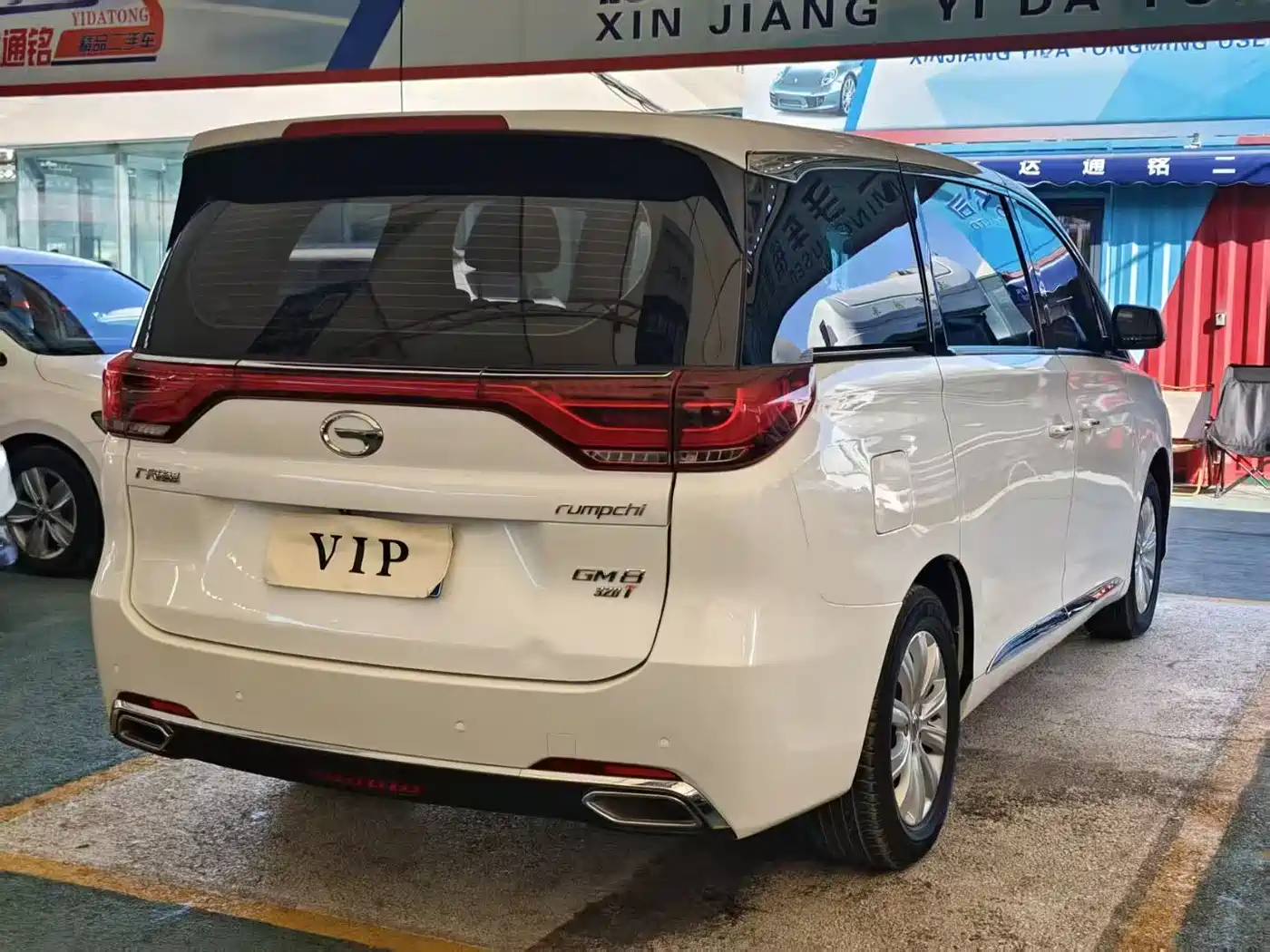 GAC Trumpchi Trumpchi M8 2018 320T Luxury Edition фото 9