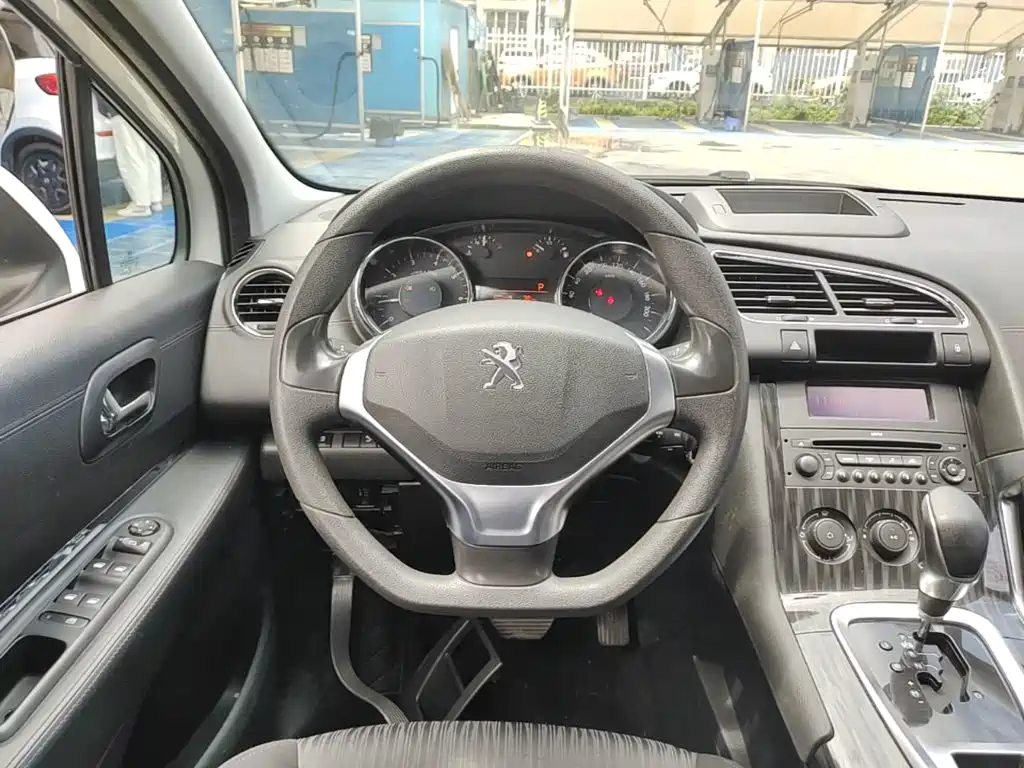 Peugeot 3008 2016 2015 1.6THP Automatic Classic Edition