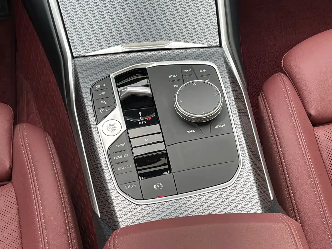 BMW 3 Series 2025 330Li M Sport Night Edition фото 20