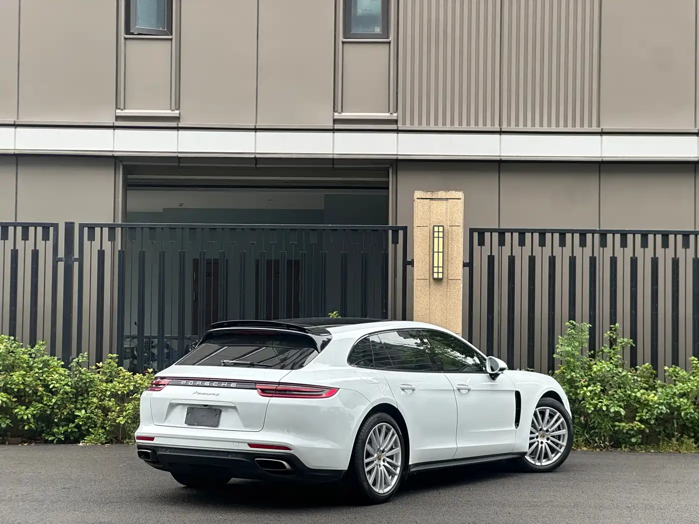 Porsche Panamera 2019 Panamera 4 Sport Turismo 2.9T фото 4