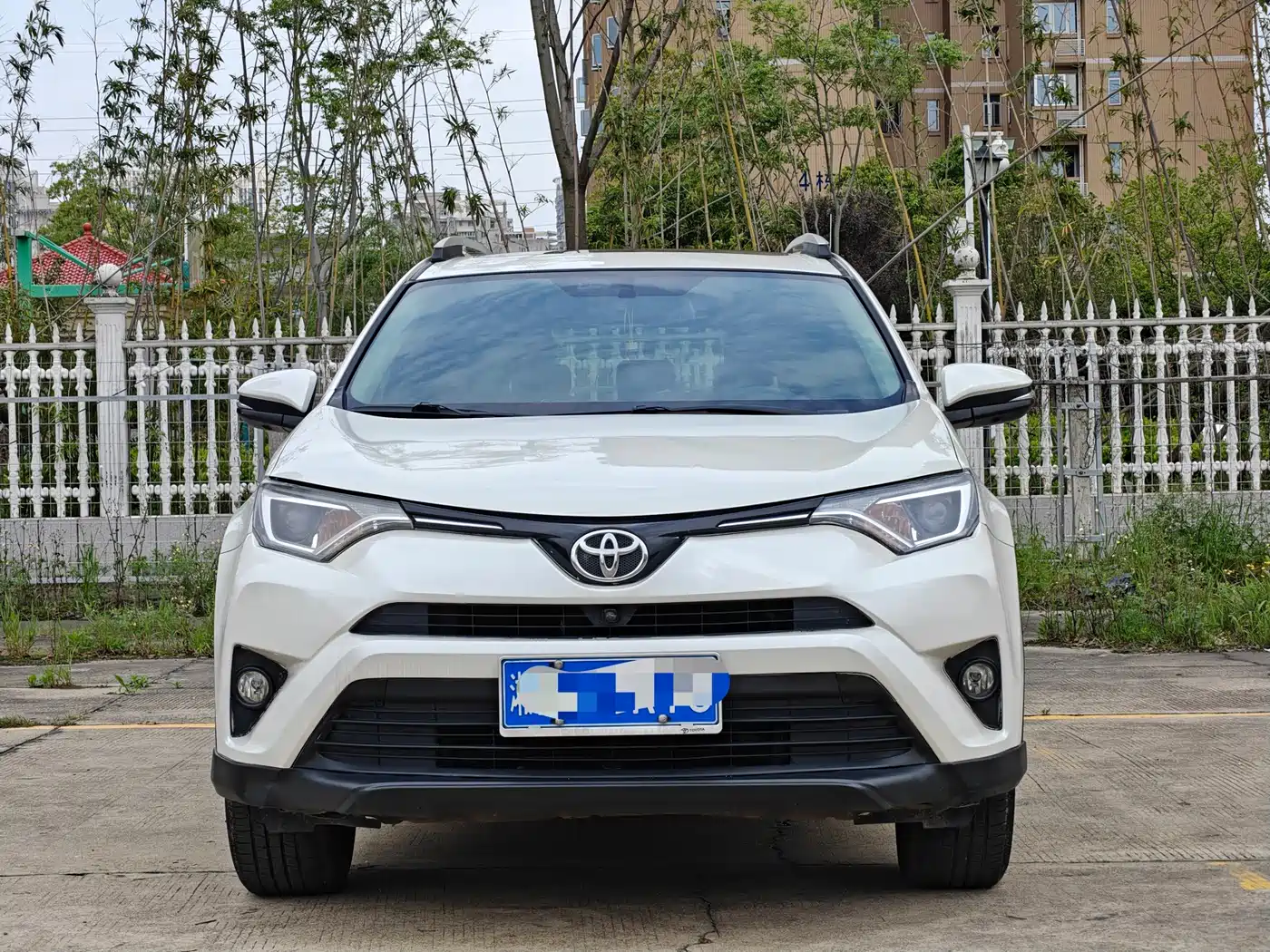 Toyota RAV4 Rongfang 2016 2.0L CVT 2WD Comfort (China V) фото 2
