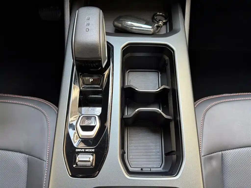 Geely Haoyue L 2025 2024 Model 2.0T DCT Premium