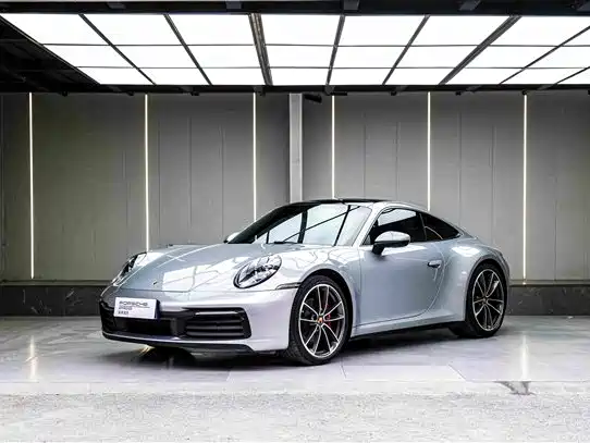 Porsche 911 2021