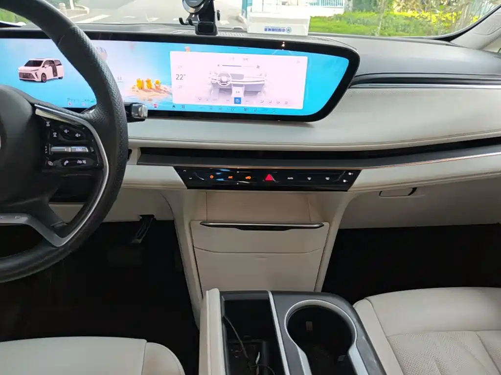 Buick GL8 New Energy 2024 2024 Landglory Smart Enjoy Edition 7-Seater