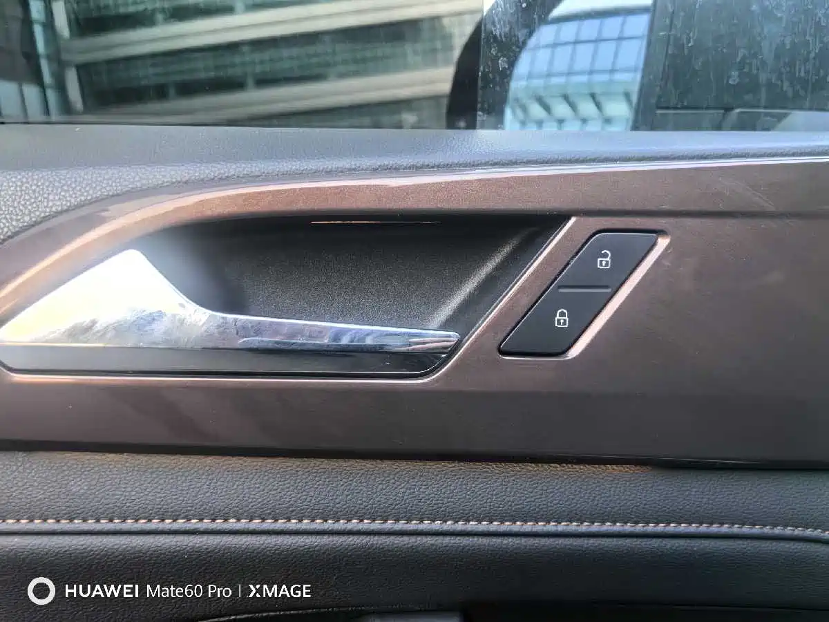 Volkswagen Tharu 2021 330TSI 4WD Luxury Plus фото 14