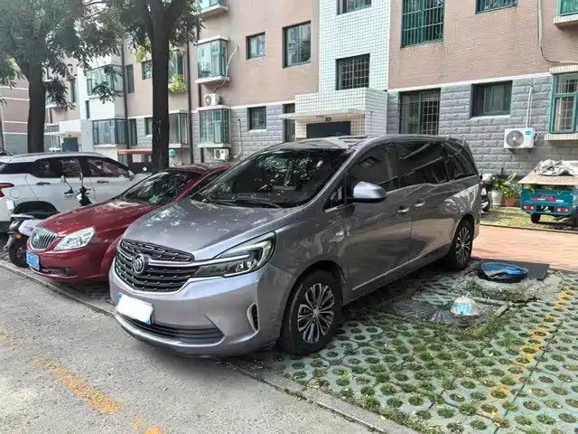 Buick GL8 2021