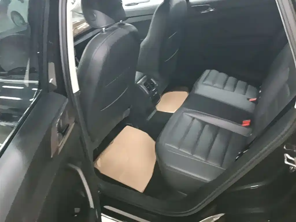 VOLKSWAGEN TUYUE