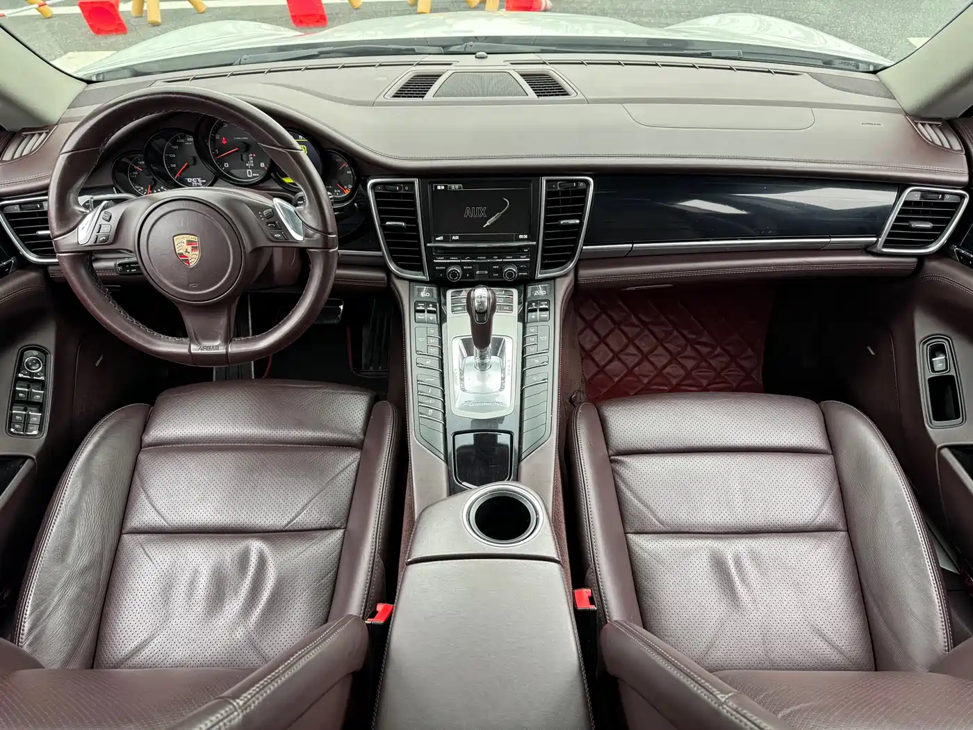 Porsche Panamera 2014 Panamera 4 3.0T фото 9