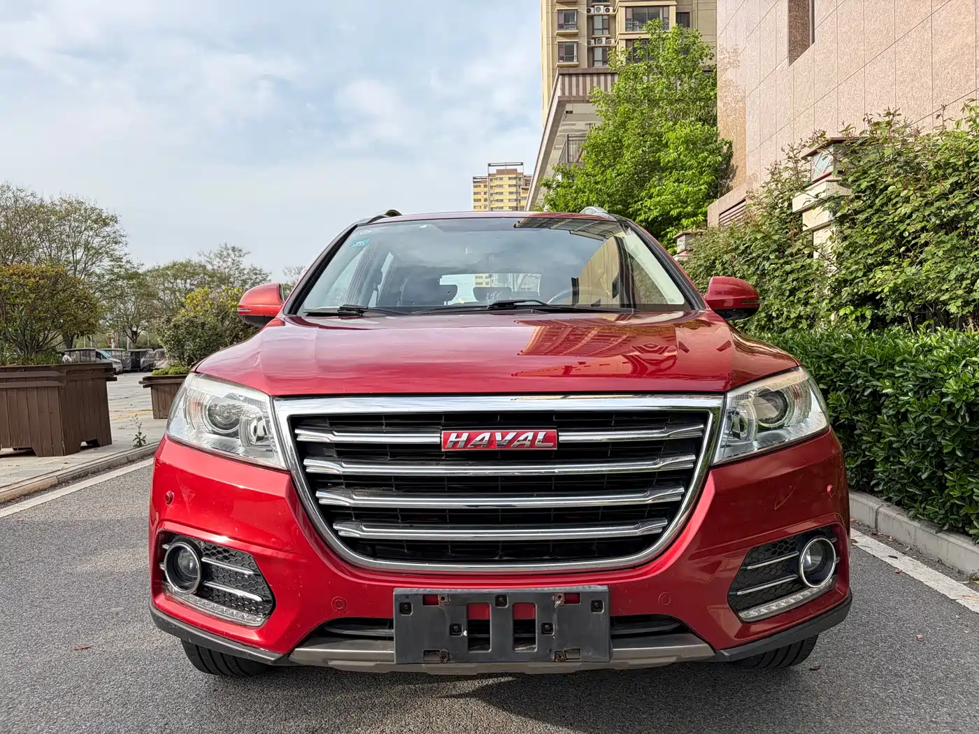 Photo 2 - Haval H6