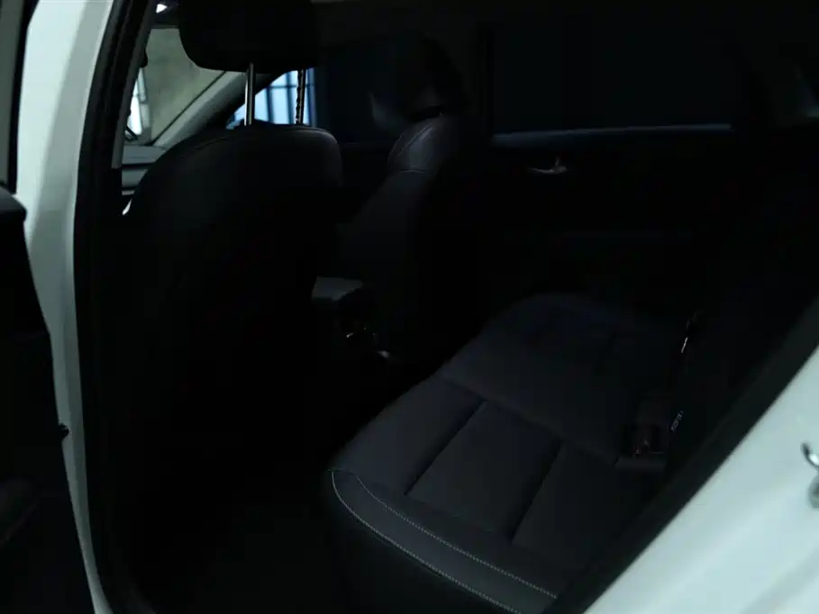 Kia K3 2021 1.5L CVT Refreshed Edition фото 6
